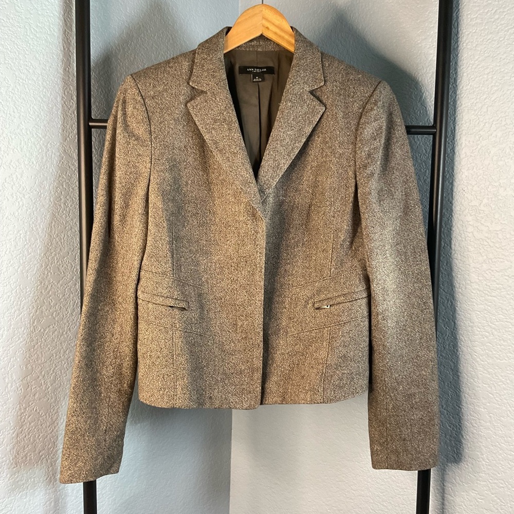 Ann Taylor women's wool blend Tweed Blazer size 6